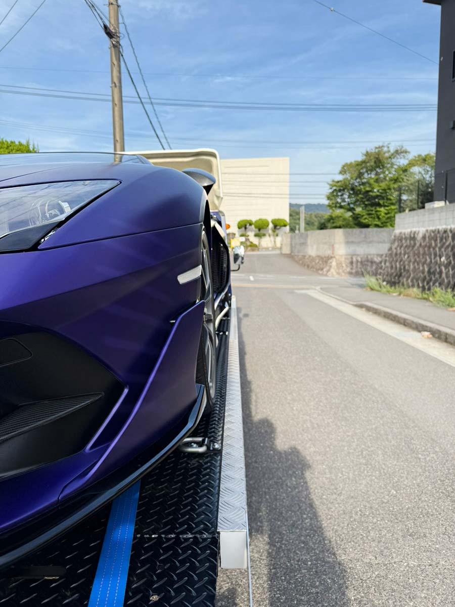 ランボルギーニの陸送事例（広島→東京）