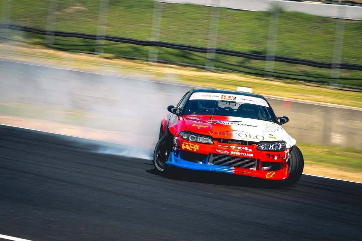 ハヤブサ陸送 横山 FORMULA DRIFT JAPAN2（FDJ2） に参戦