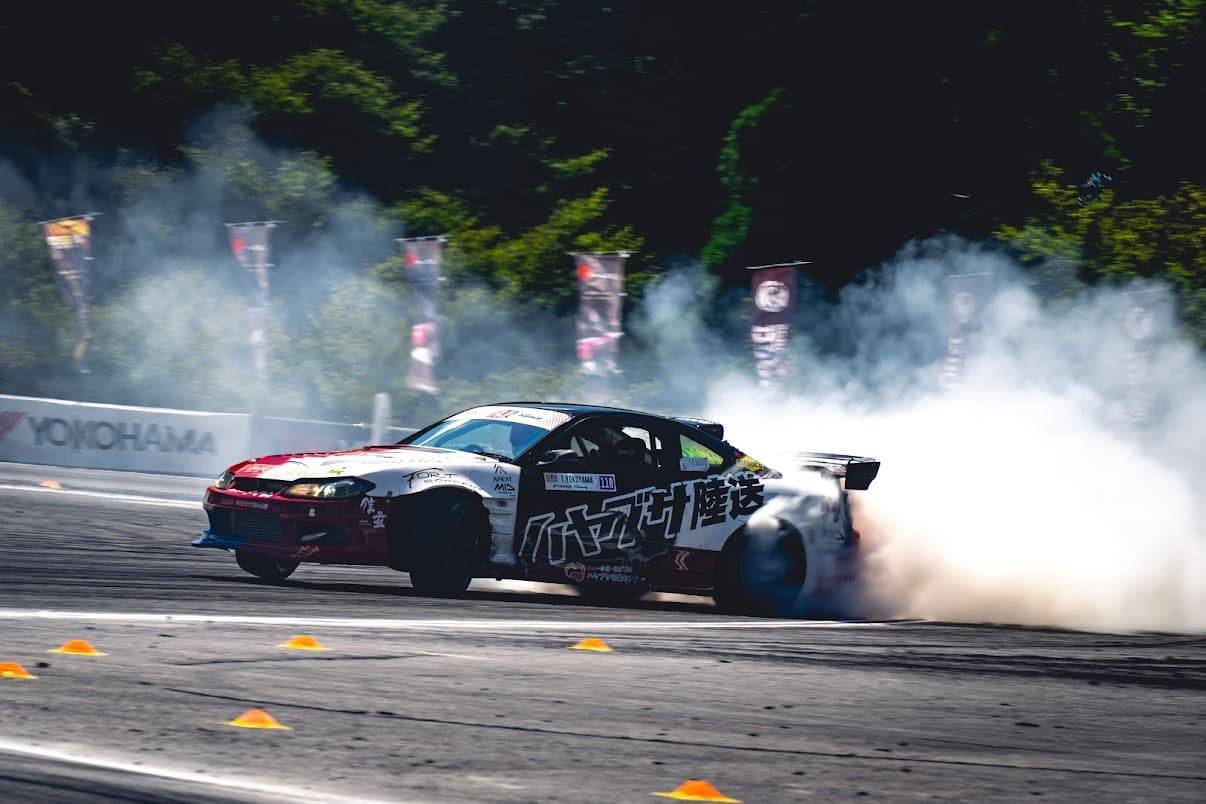 ハヤブサ陸送 横山 FORMULA DRIFT JAPAN2（FDJ2） に参戦