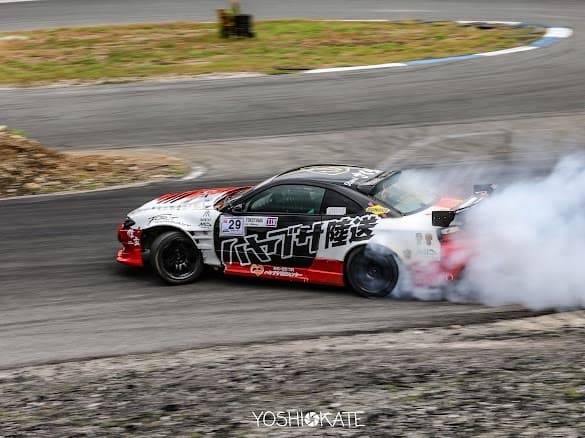 ハヤブサ陸送 横山 FORMULA DRIFT JAPAN2（FDJ2） に参戦